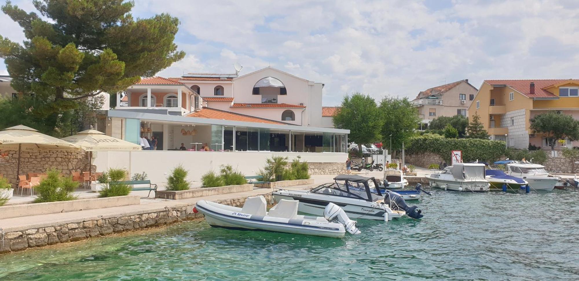 Luxury Beach Villa W Sea Sunset Views شيبينيك المظهر الخارجي الصورة