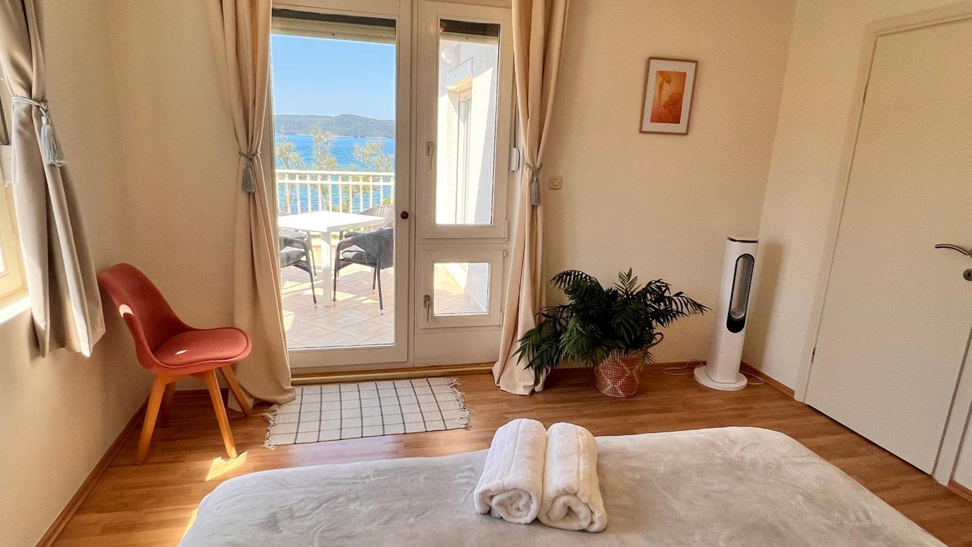 Luxury Beach Villa W Sea Sunset Views شيبينيك المظهر الخارجي الصورة